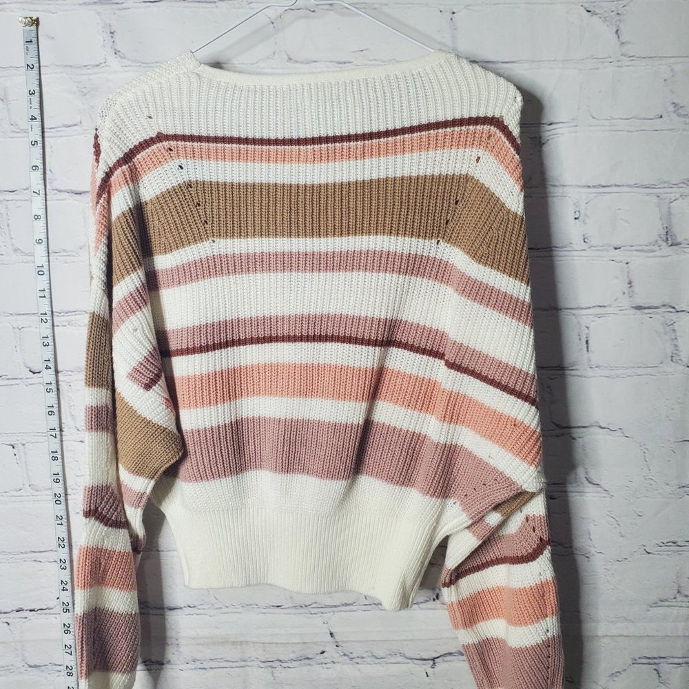 Abercrombie & Fitch Women's Crop Sweater - Picture 2 of 4